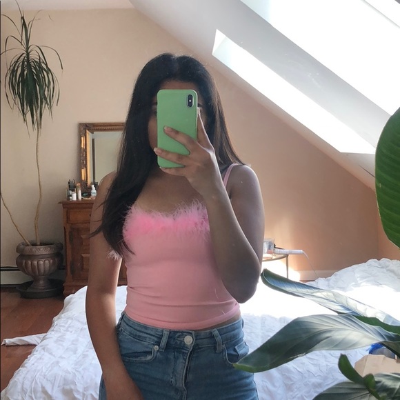 Tank w/ feather neckline - Picture 1 of 2